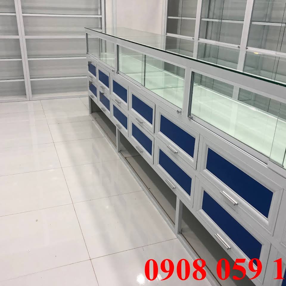 Thi công tủ kính