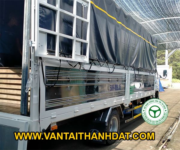Vận chuyển chở hàng cho công ty