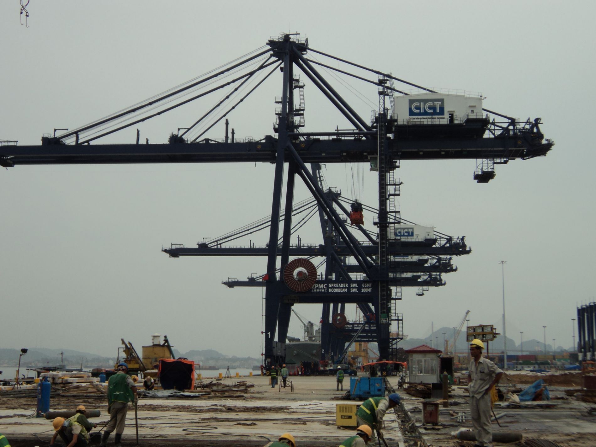 LẮP ĐẶT HỆ THỐNG RAY  RAIL