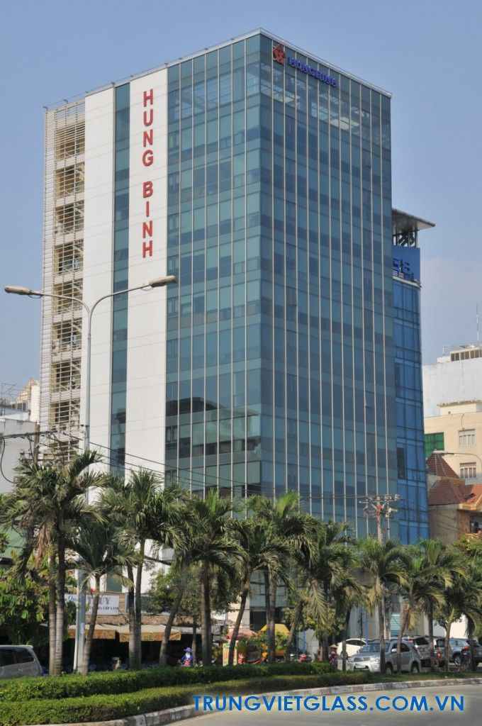 Lắp vách kính mặt dựng