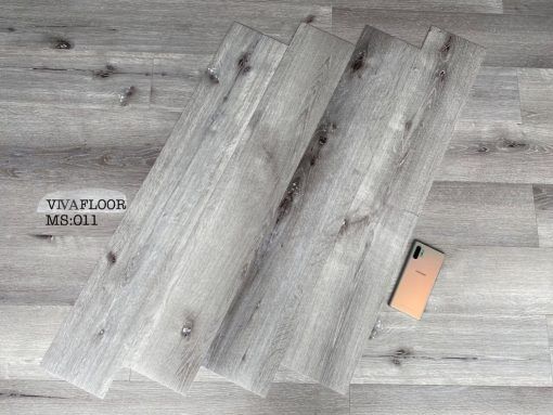 Sàn nhựa tự dán