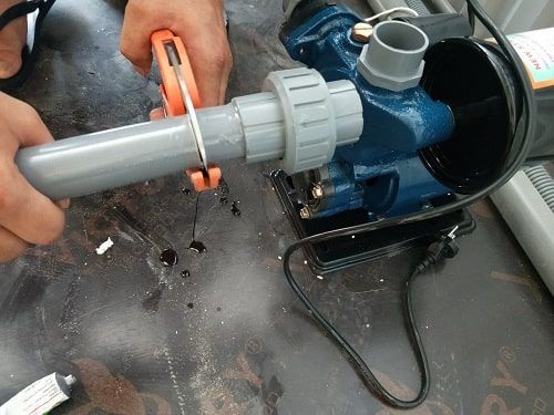 Sửa chữa máy bơm nước