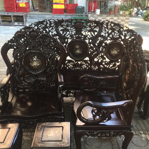 Ghế với phong cách cổ