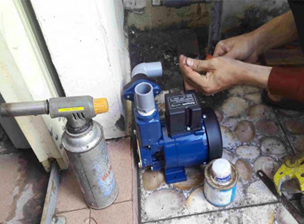Sửa máy bơm nước