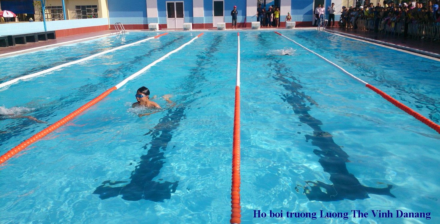 Hồ bơi công công