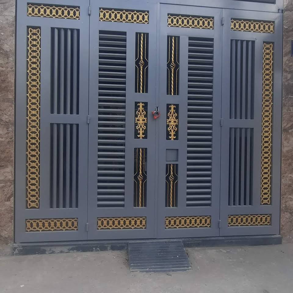 Cửa sắt 