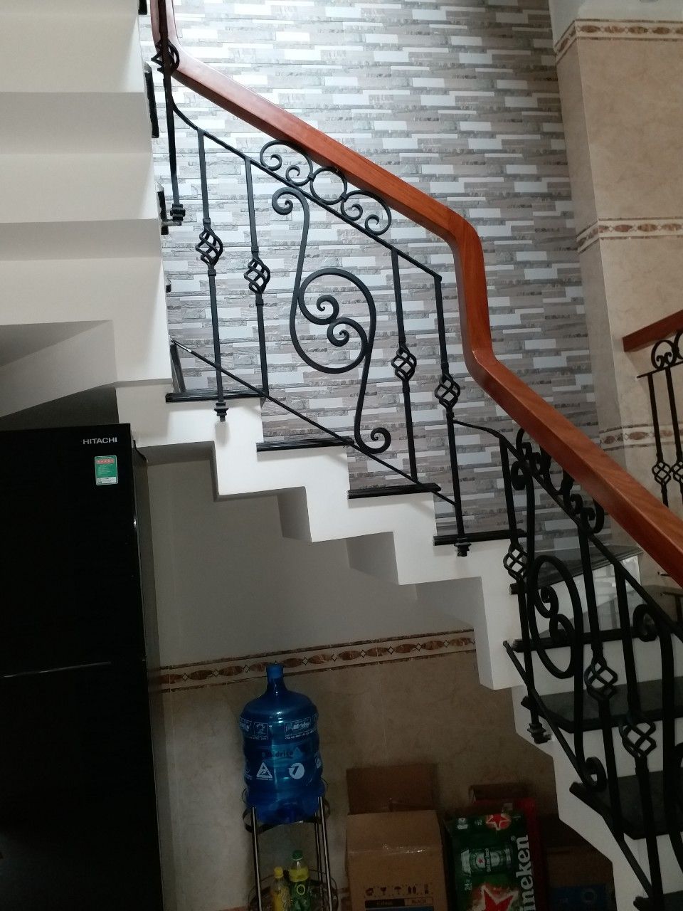 Cầu thang sắt