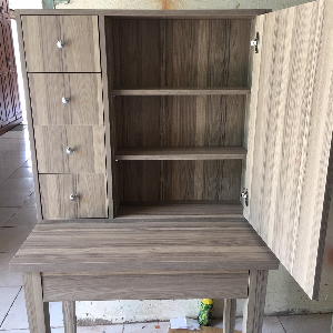 Bàn trang điểm