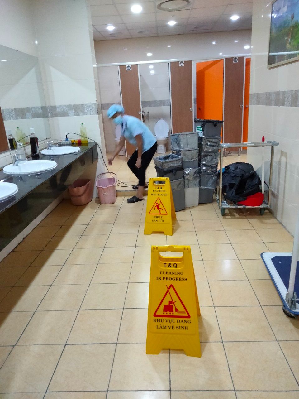 Vệ sinh các tòa nhà nhà máy xí nghiệp