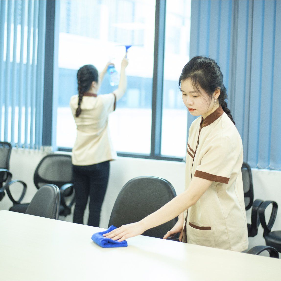Dịch vụ vệ sinh văn phòng