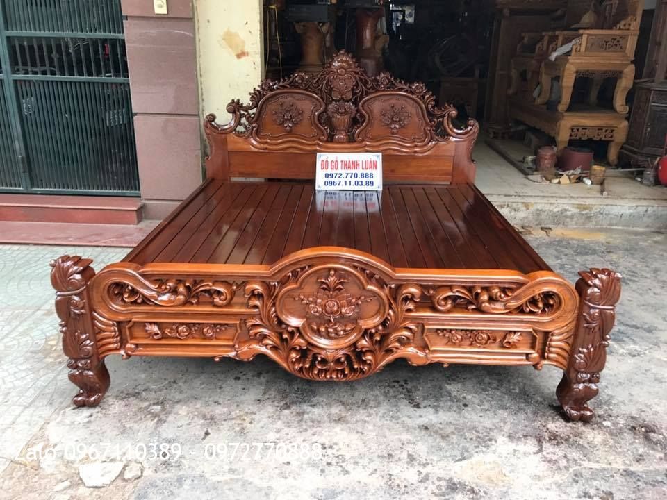 Giường Hoa Hồng Gỗ Gụ