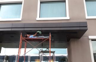 Lau kính Alu cho các tòa nhà công trình lớn