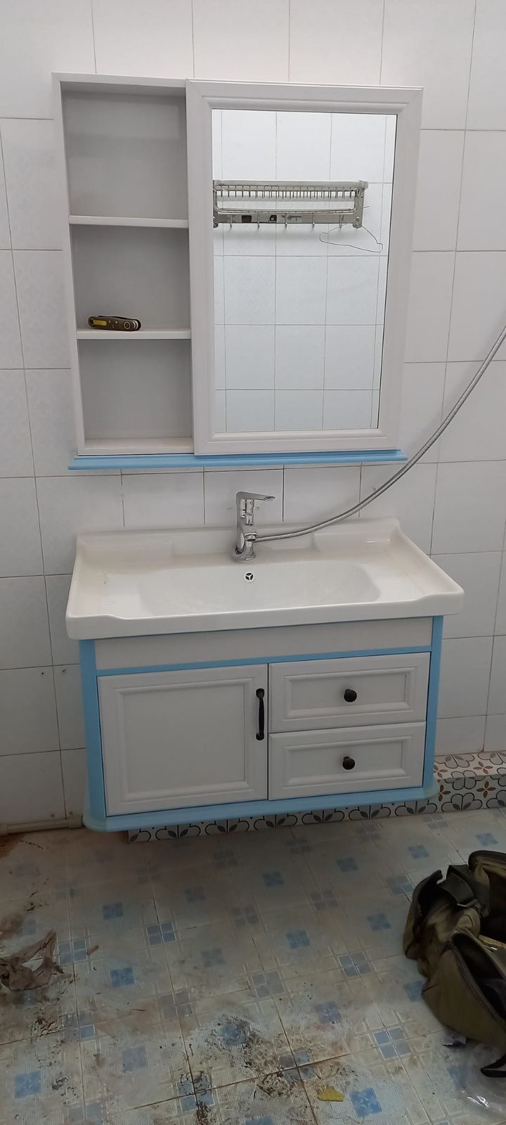 Lắp đặt bồn nước vòi hoa sen