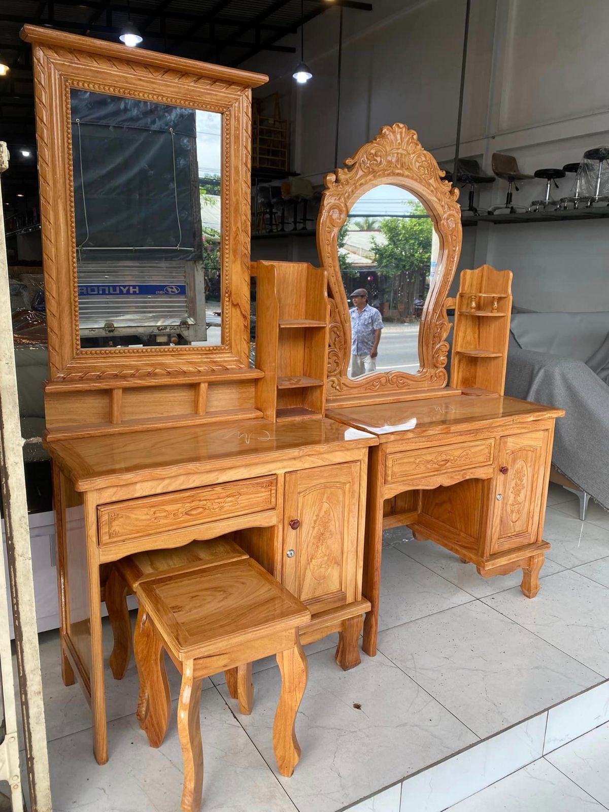 Bộ bàn trang điểm 