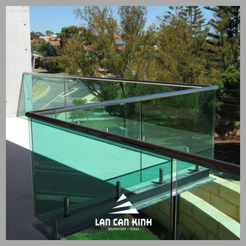 Lan can kính trụ ngắn