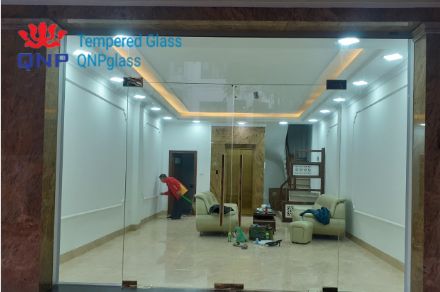 Cửa kính cường lực