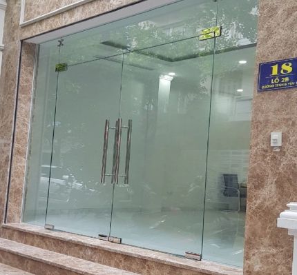 Cửa kính cường lực