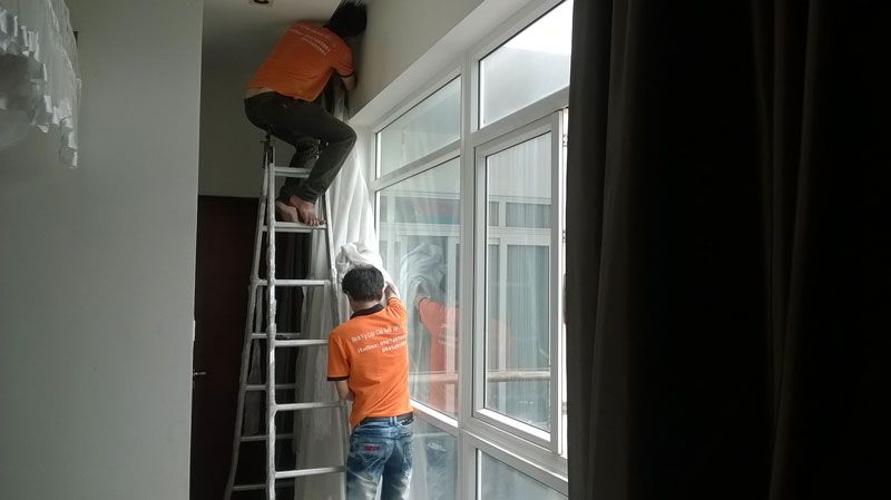 Vệ sinh rèm cửa