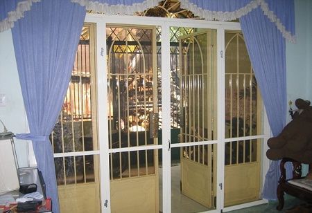 Cửa lưới chống muỗi dạng mở