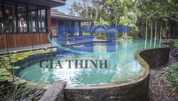 Hồ bơi khu nghỉ dưỡng