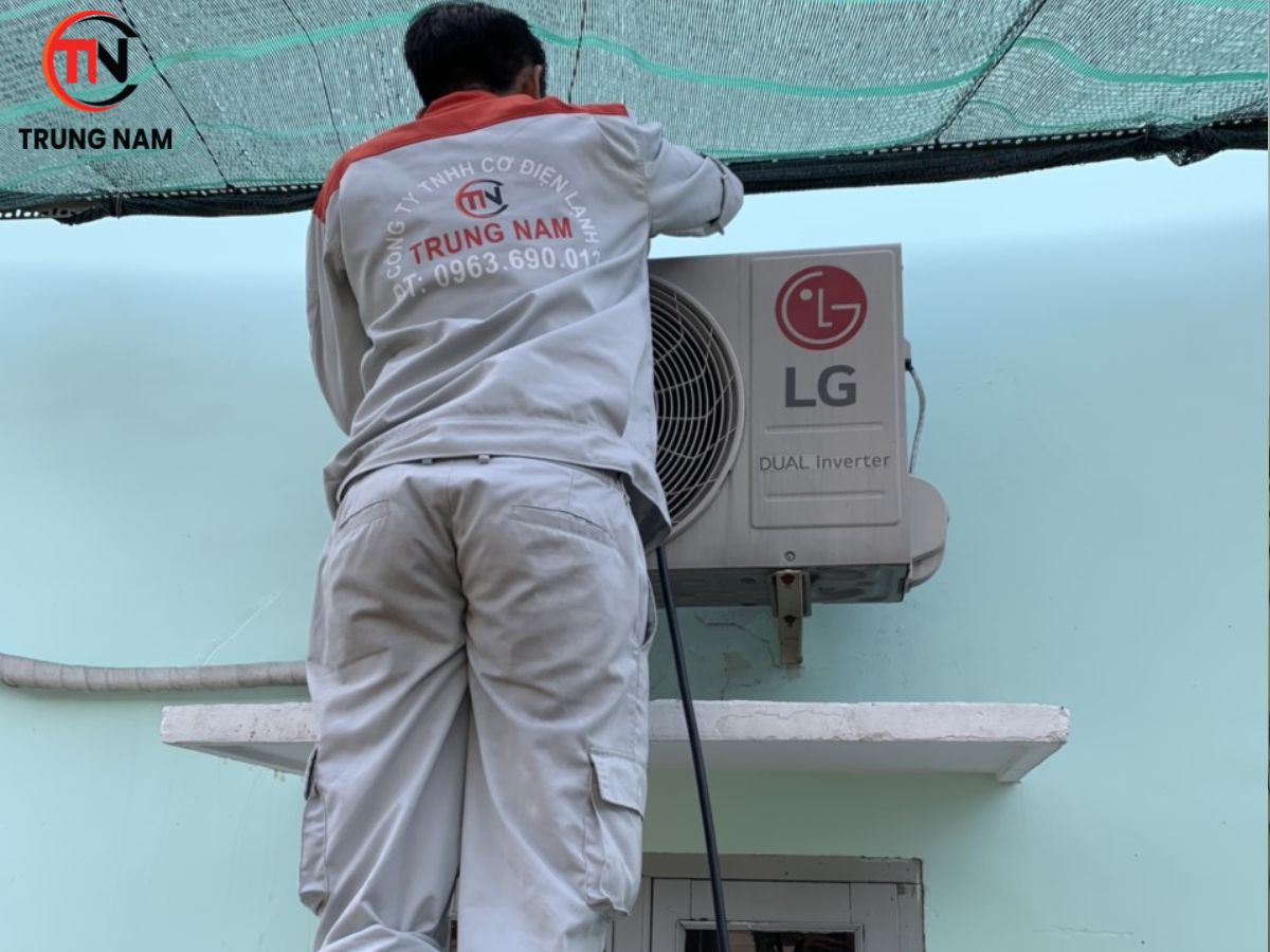 Lắp đặt máy lạnh