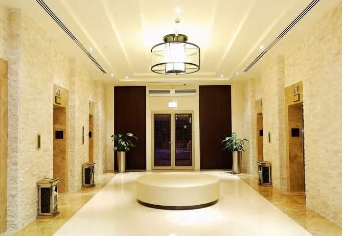 Lắp thang máy khách sạn