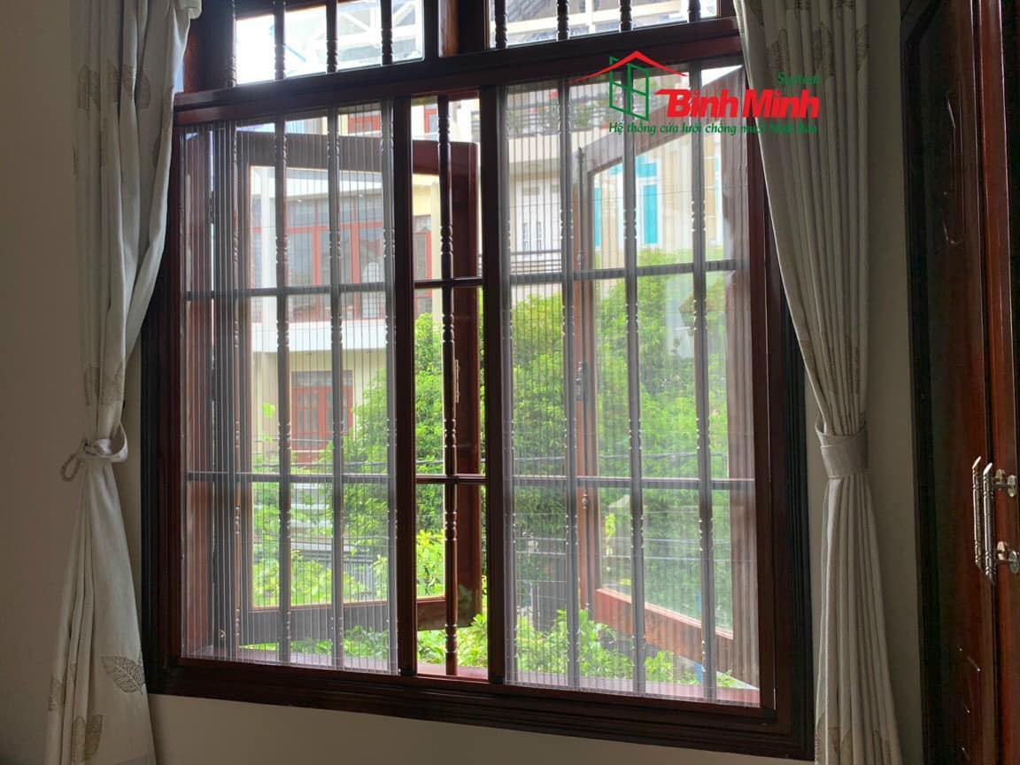Cửa lưới kéo