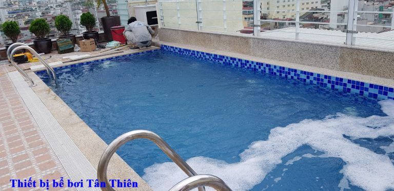 BỂ BƠI KHÁCH SẠN 100 HÀNG GAI
