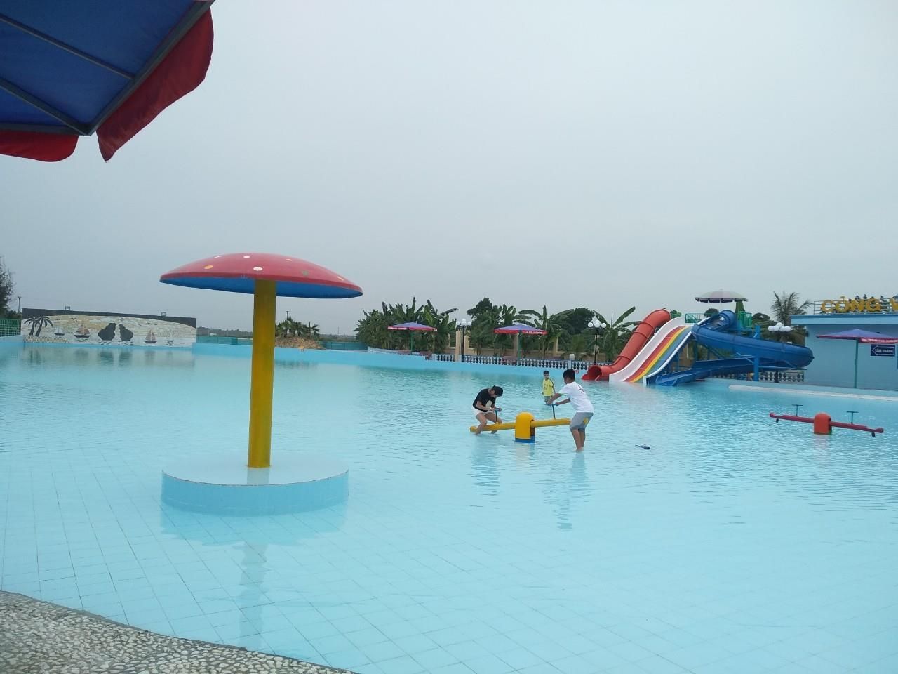 Bể bơi Đồng Gia