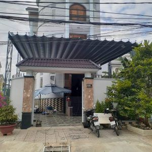 Mai che trước nhà 