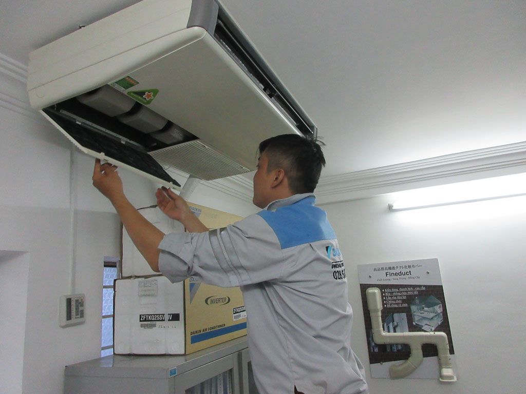 Vệ sinh máy lạnh