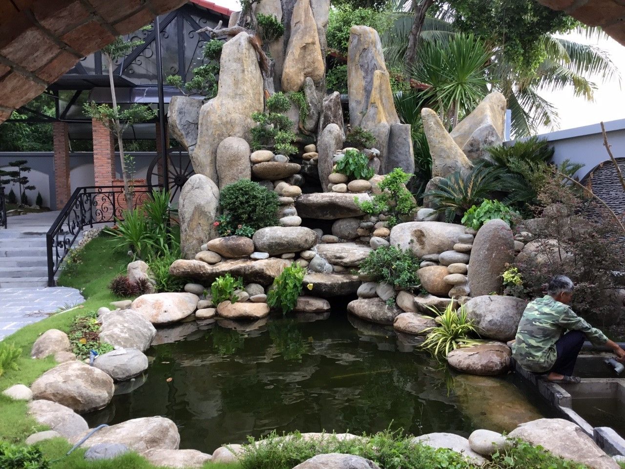 Thiết kế hòn non bộ