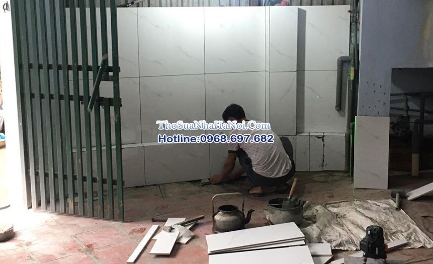 Thợ ốp lát gạch