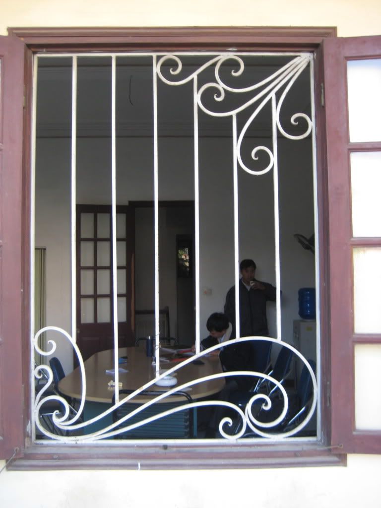 Thi công cửa hoa sắt