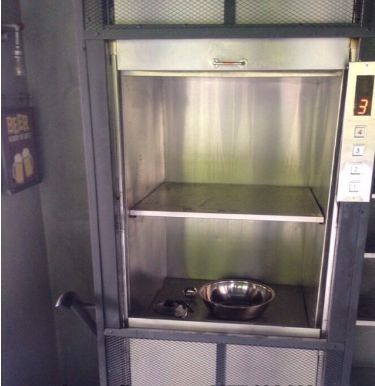 Thang máy tải thực phẩm 