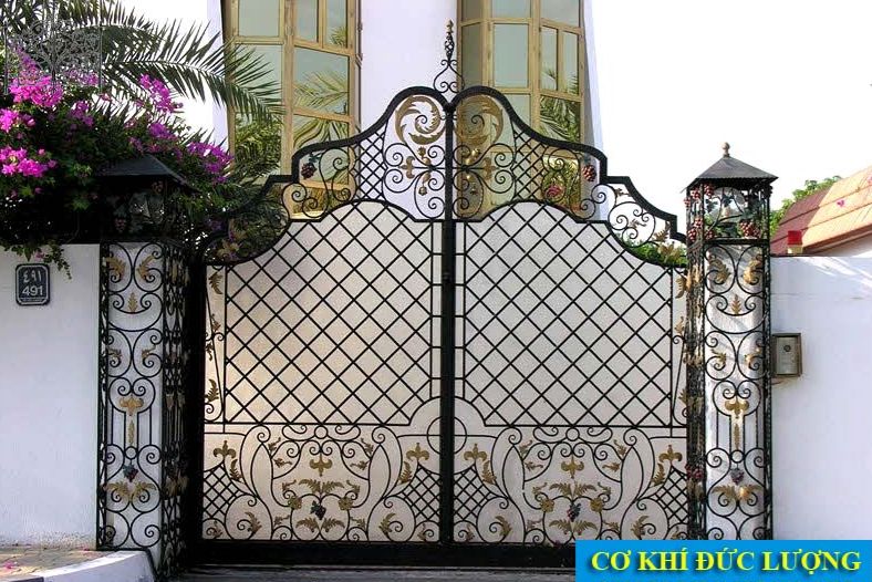 Cửa cổng sắt 2 cánh