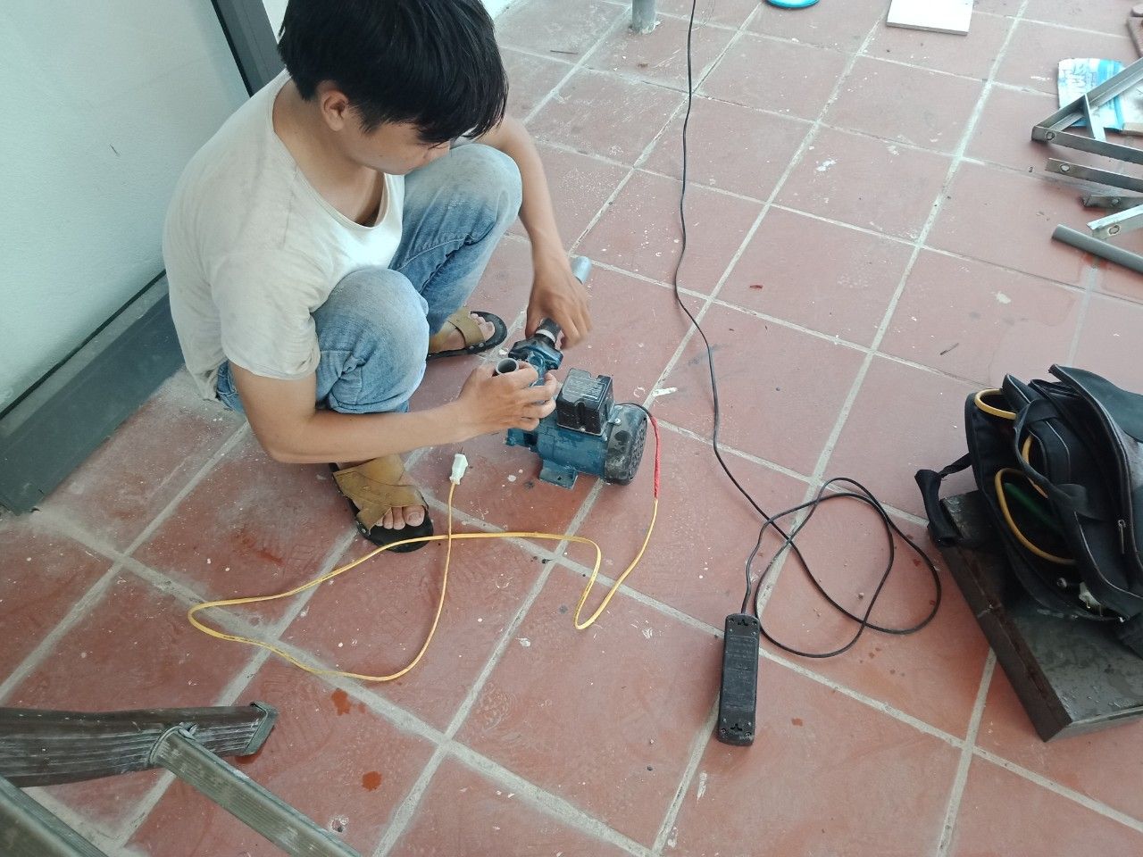 Sửa máy bơm