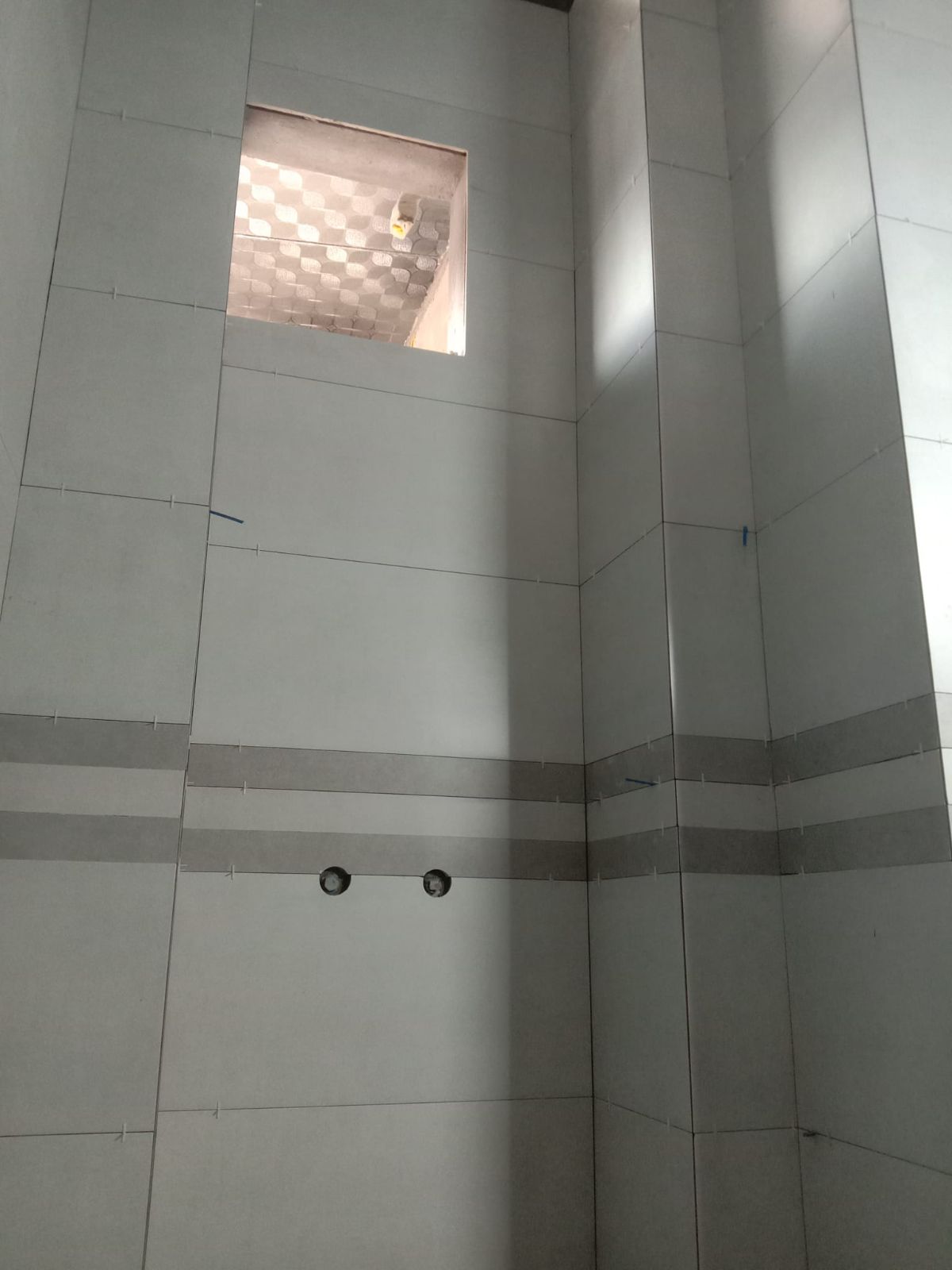  Thi công ốp lát