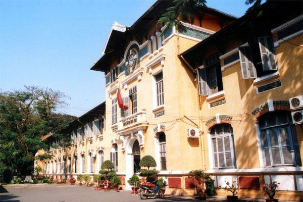 Lắp máy điều hòa 