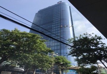 Vệ sinh kính Toà Nhà Viettinnbank