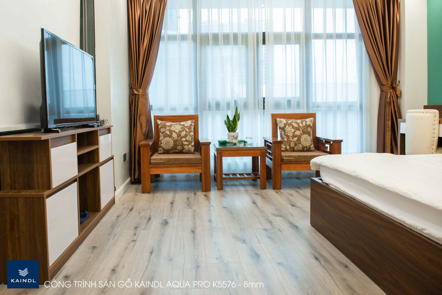 Lắp sàn gỗ phòng ngủ