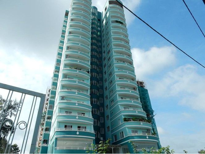 Lắp thang máy