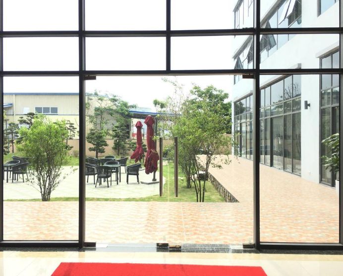 Cửa kính cường lực