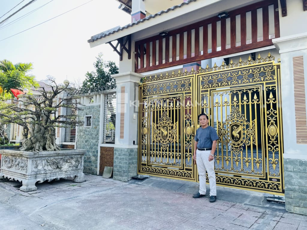 Thi công cửa tự động