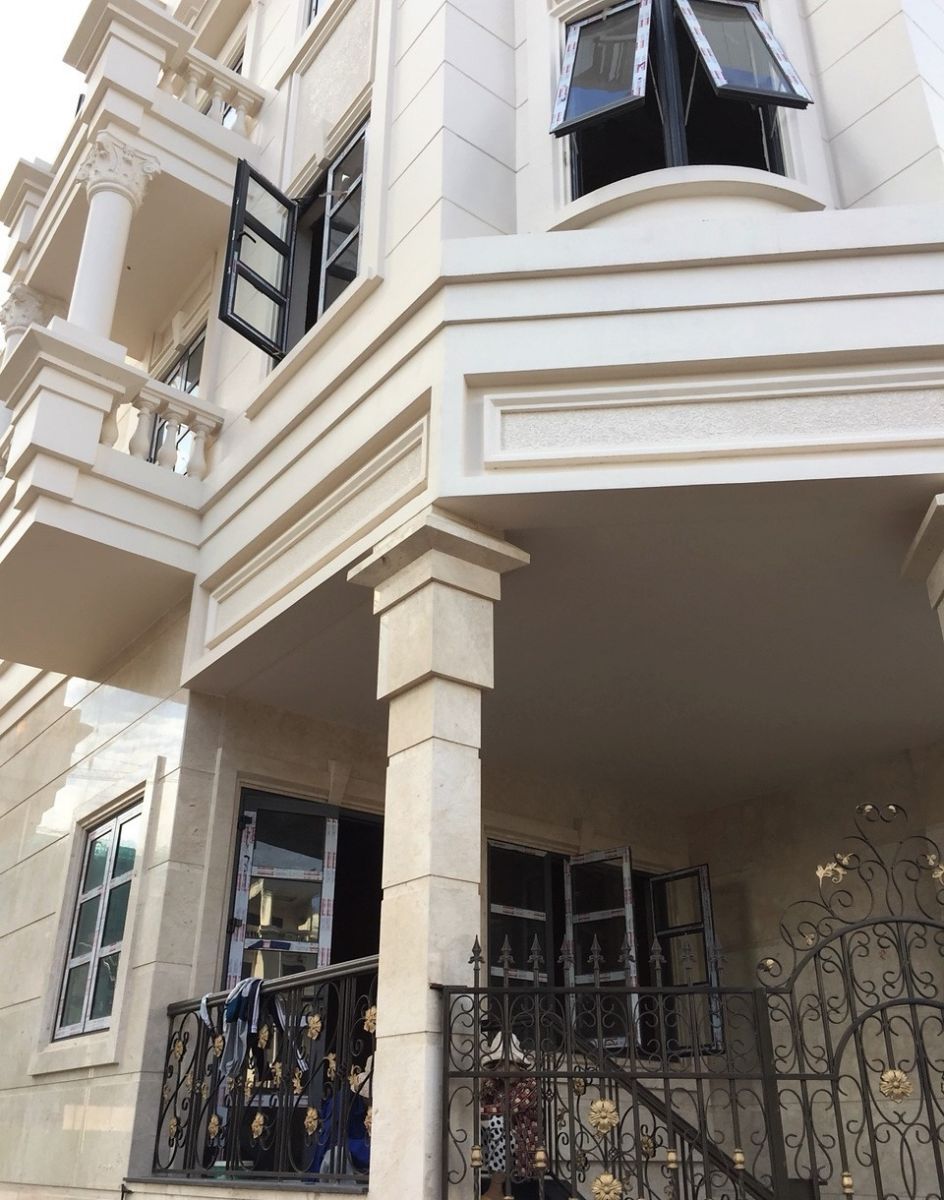 Thi công cửa nhôm kính 