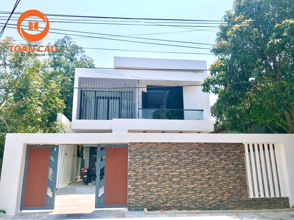 Thi công cửa nhôm kính