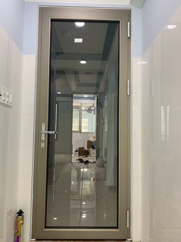 Cửa phòng ngủ nhôm Xingfa 
