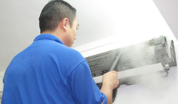 Vệ sinh máy lạnh 