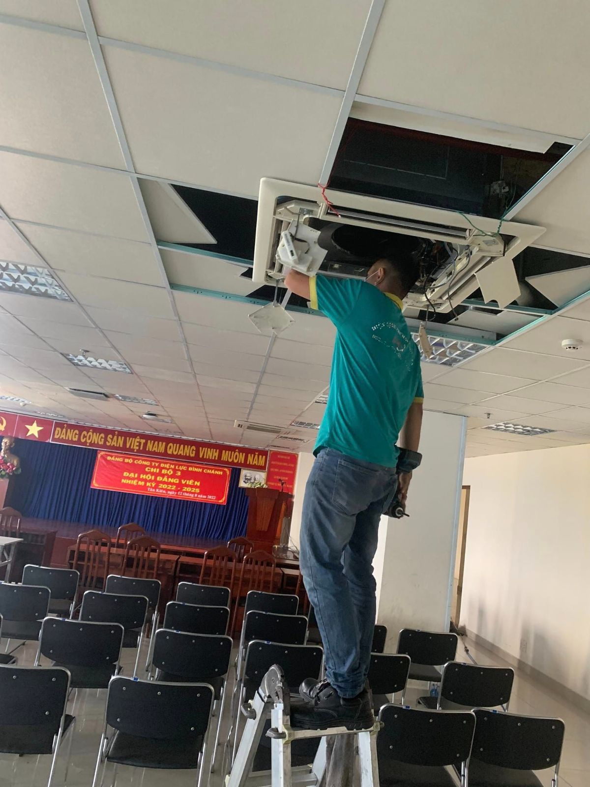 Sửa chữa máy lạnh