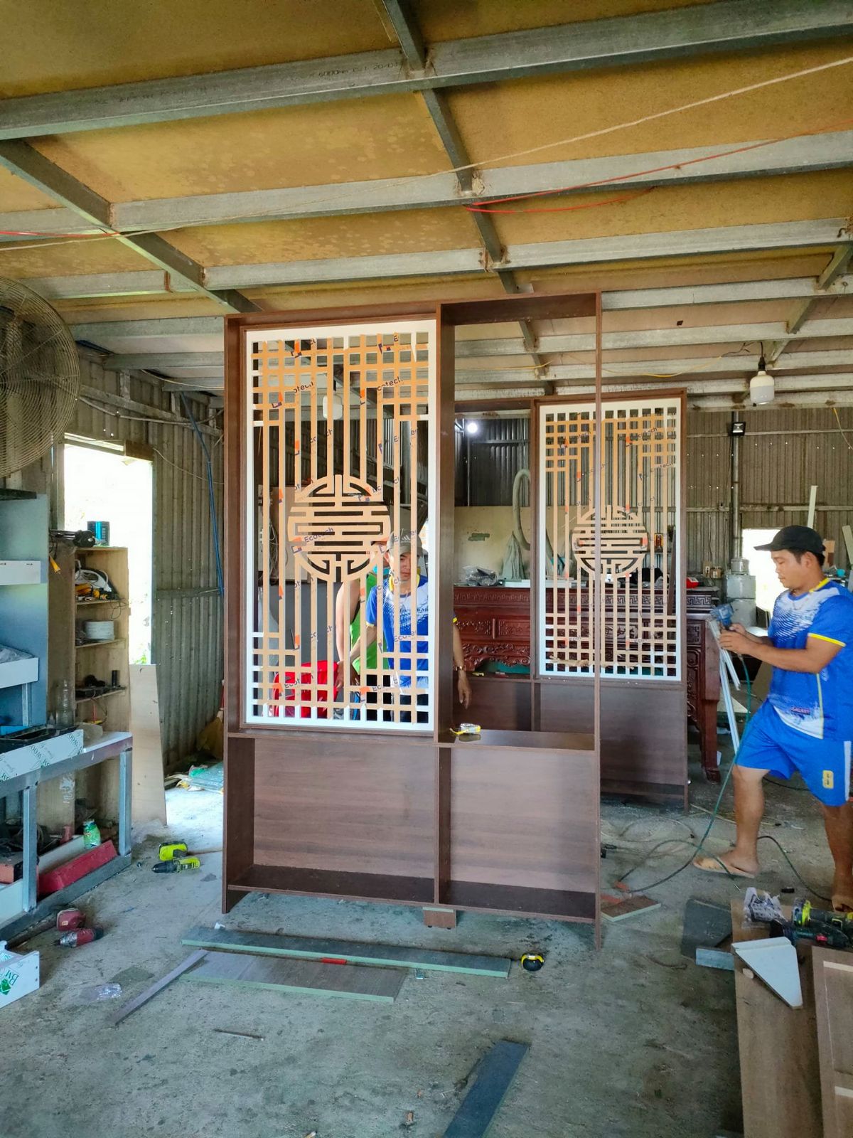 Kệ tủ vách ngăn gỗ
